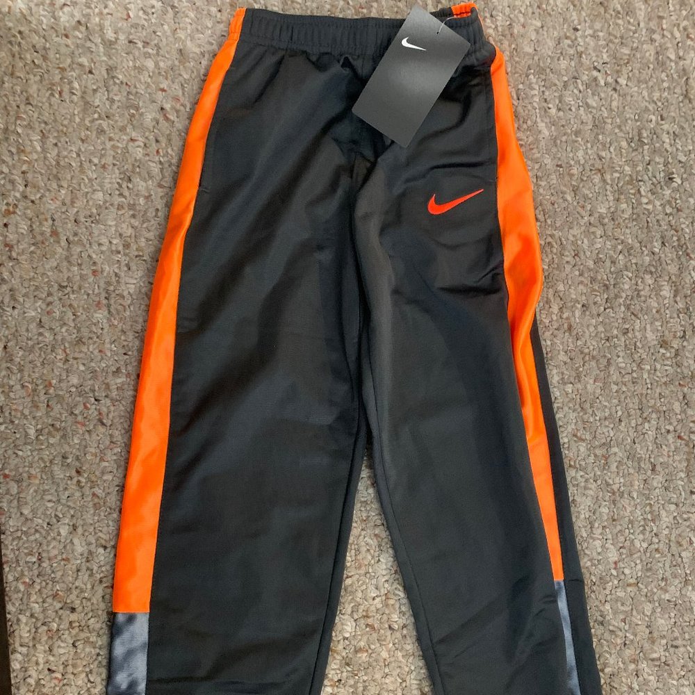 NWT Nike kids pants